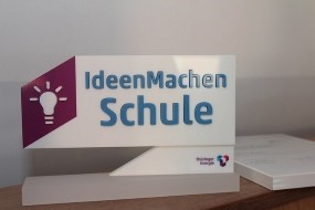 Bild: Der Pokal für IdeenMachenSchule