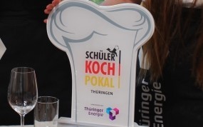 Bild: Der Pokal für den Sieger des Landesfinales des Schülerkochpokal